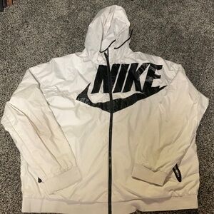 Men’s Nike wind breaker